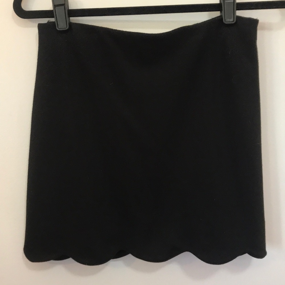 Black scalloped skirt